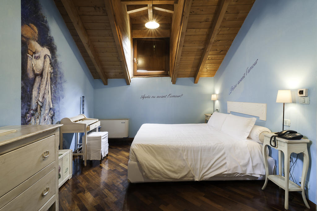 Borgo Casale ξενώνας Albareto  Δωμάτιο φωτογραφία